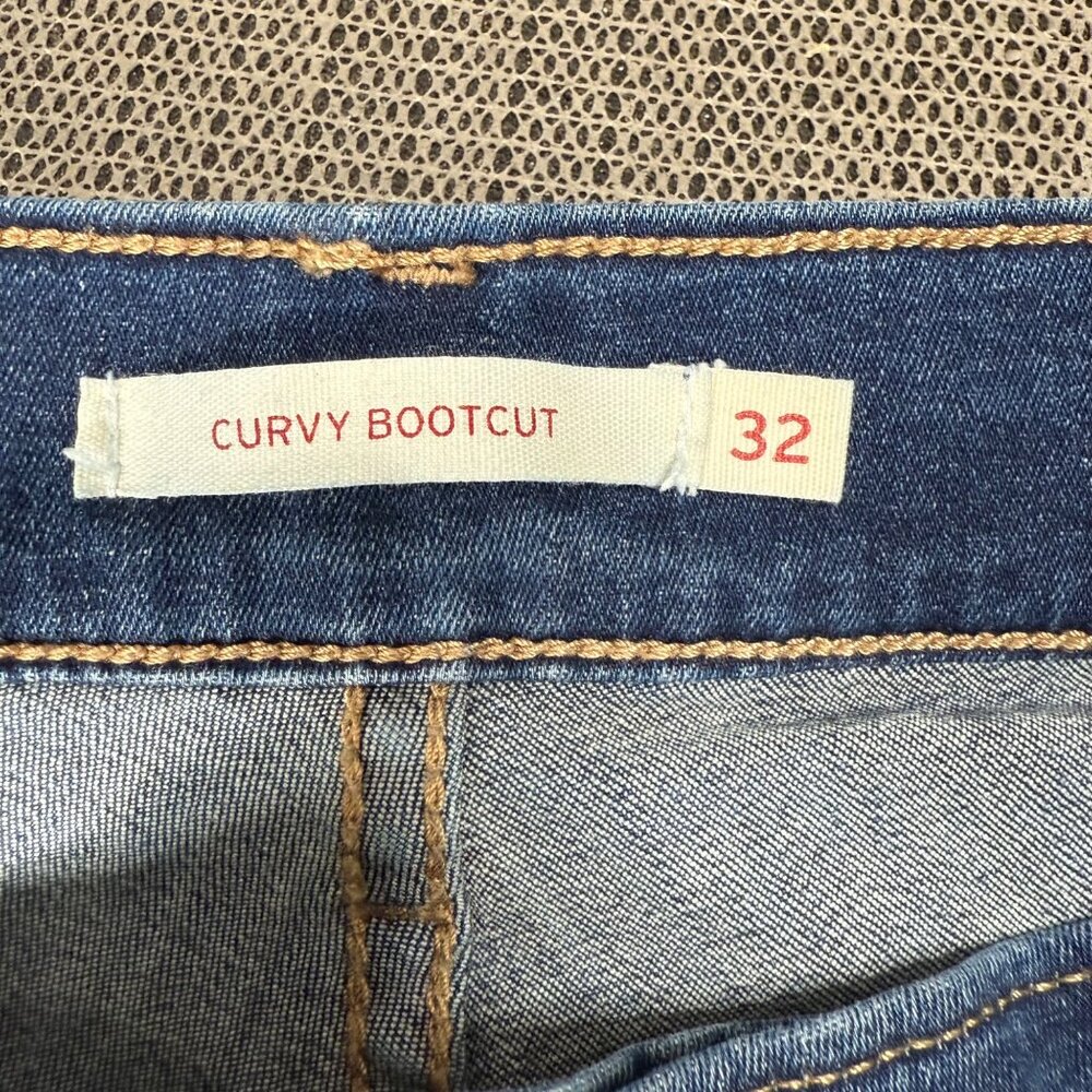 Levis Womens W32 L32 Blue Curvy Bootcut Mid-Rise Denim Jeans Stretch - Picture 3 of 13